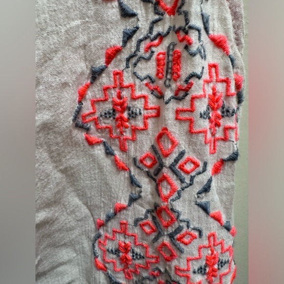 Mossimo Supply Patterned tank top - Picture 4 of 5